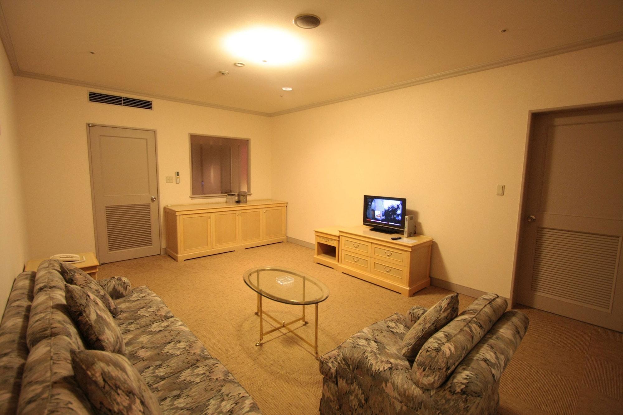 Hills Hotel 4*